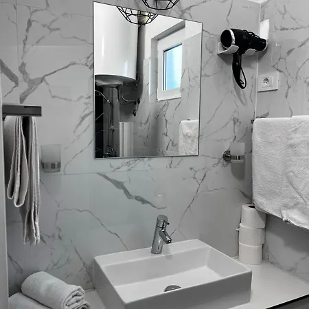 Apartament Viktor Sali