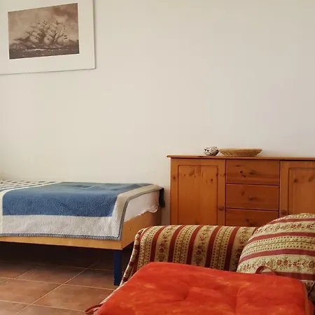 Viktor Apartment