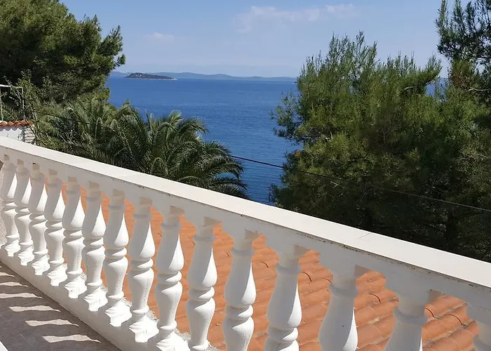 Viktor Апартаменты Сали